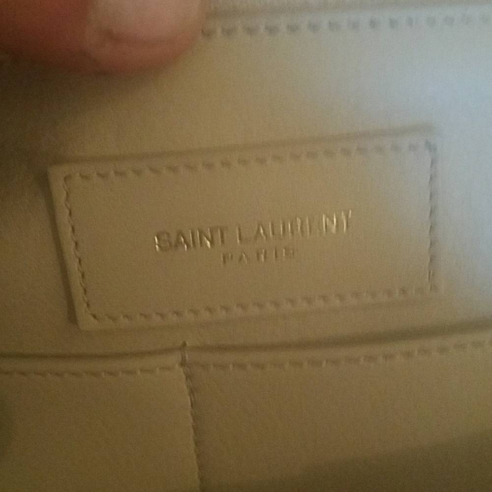 Handbag - Picture 5 of 8
